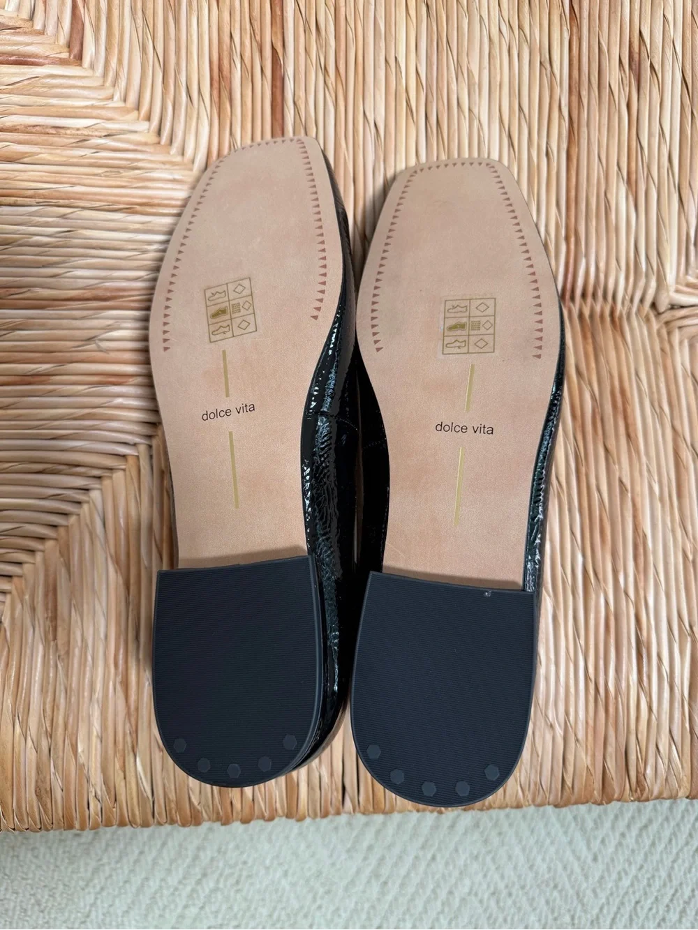 Dolce Vita Black Patent Square-Toe Ankle Strap Flats Size 9